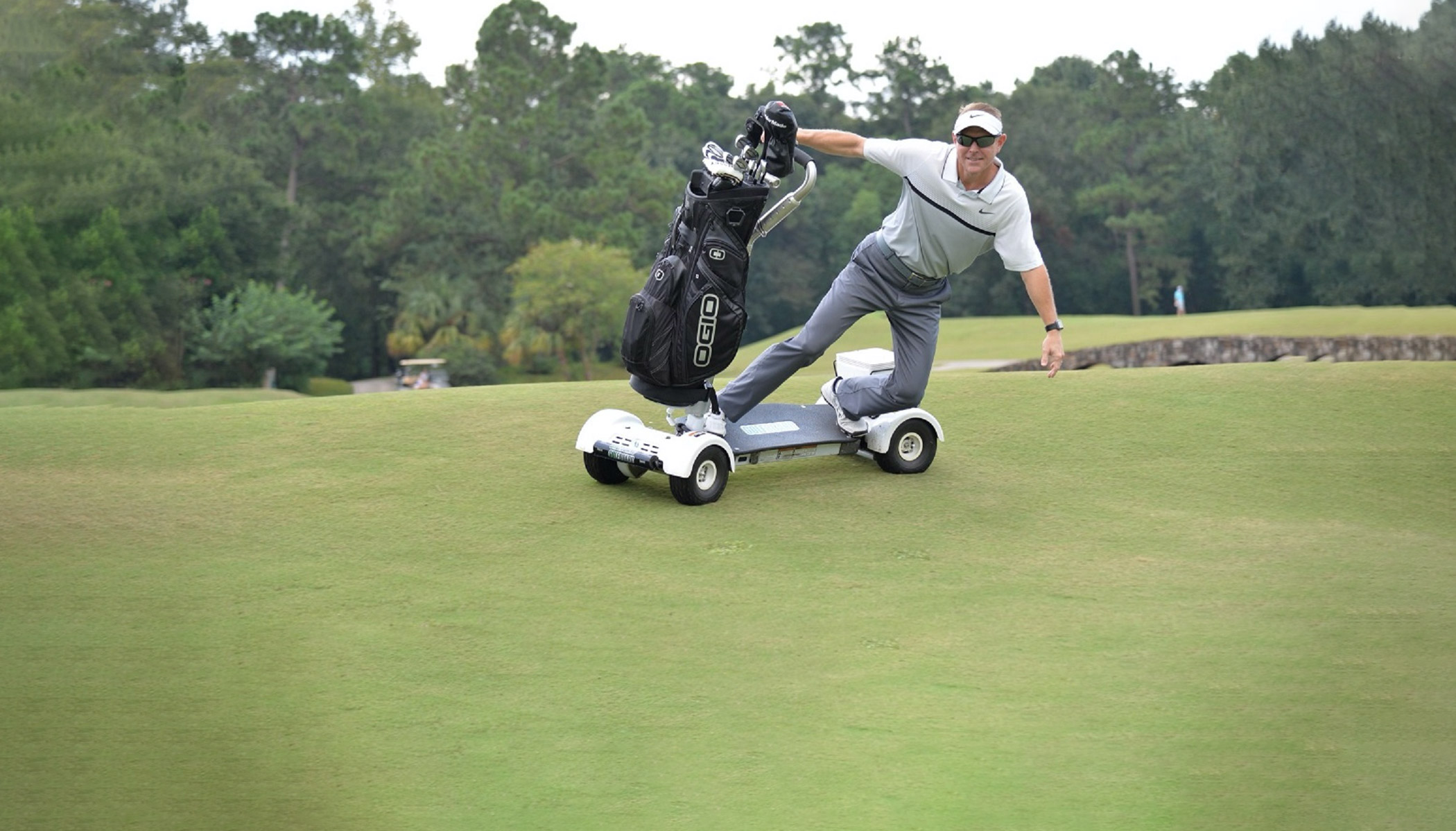 GOLFBOARD RIDING IMAGE 2