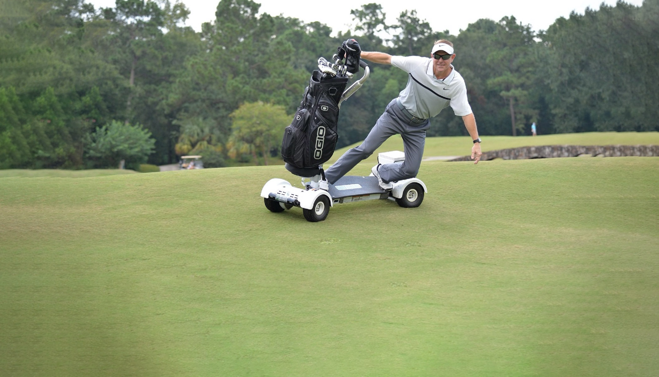 GOLFBOARD RIDING IMAGE 2